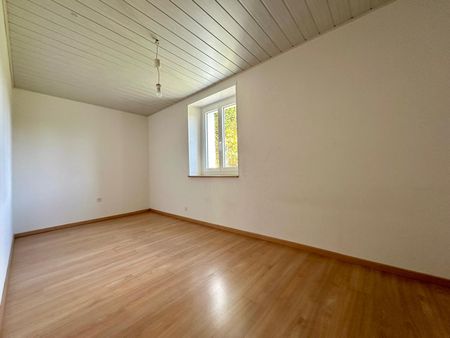 À louer charmant appartement 4.5 pièces dans une petite maison familiale - Photo 2