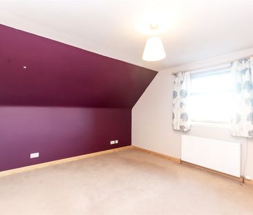 4 bedroom detached house to rent - Photo 5