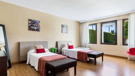 Luxury Villa for rent in Marbella, Andalusia - Photo 5