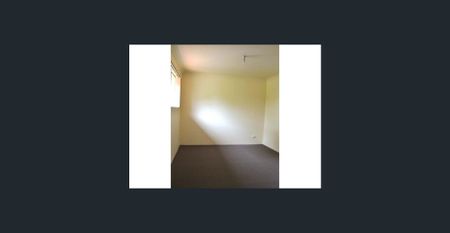 PERFECT 3 BEDROOM FAMILY HOME NEAR THE TRAIN STATION IN RIVERWOOD - Photo 4