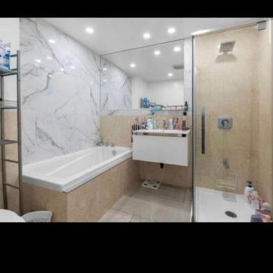 2 Beds 1 Bath Apartment 4 1/2 - Photo 4