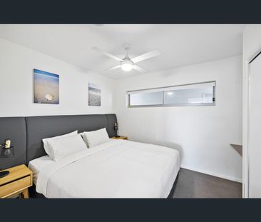 37/19 Shine Court, Birtinya, Qld 4575 - Photo 2