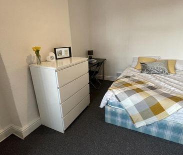 1 bedroom in a house share to rent - Photo 6