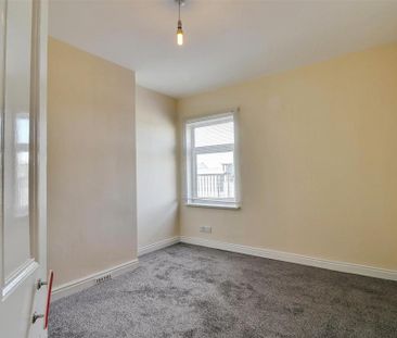 2 bedroom house to rent - Photo 1