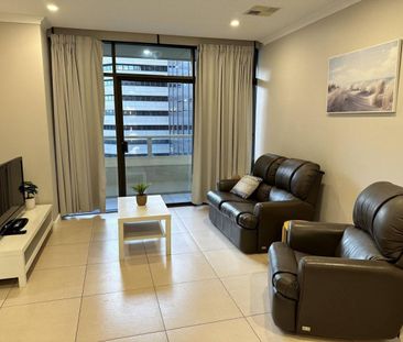 Amazing 2 Bedroom Fully Furnished Apartment in Perfect CBD Location... - Photo 2