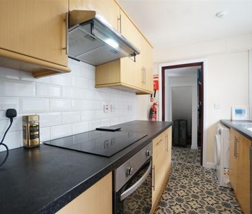 23 Fron Square - Photo 2