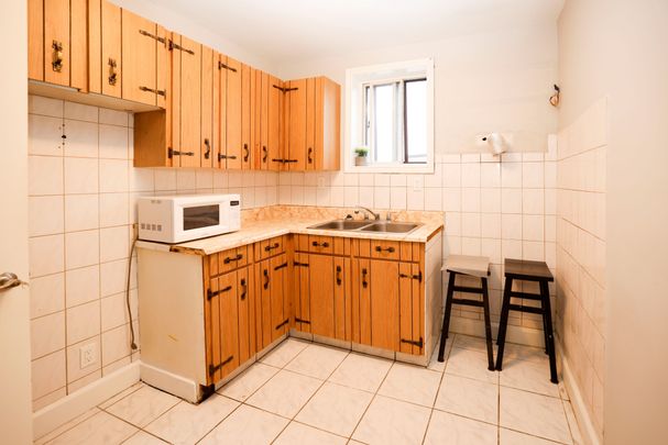 For Lease - 37 Holland Street Unit# 1, Bradford West Gwillimbury, Ontario - Photo 1