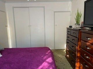 Croydon North - Photo 2