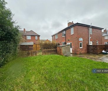 3 bedroom semi-detached house to rent - Photo 4