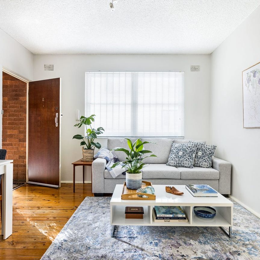 Easy to maintain ground floor apartment - Photo 1