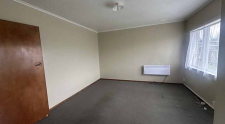 Small and Cute 2 Bedroom Home - Photo 3