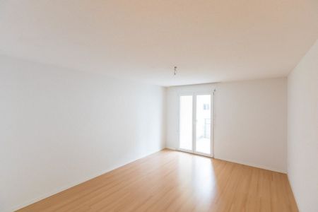 3.5 Zimmer, 92 m², 2. Stock - Photo 3