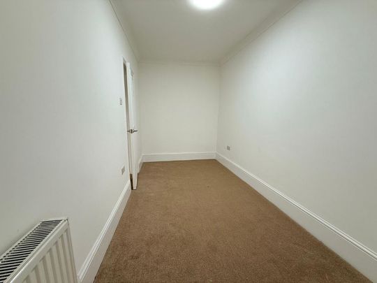 4 bedroom detached bungalow to rent - Photo 1