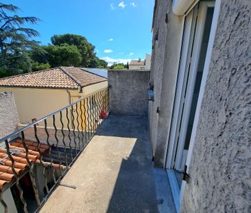 STUDIO Villeneuve Les Avignon 1 pièce(s) 24.42 m2 - Terrasse, - Photo 4