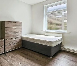 Greenstead Road, Colchester - Photo 1