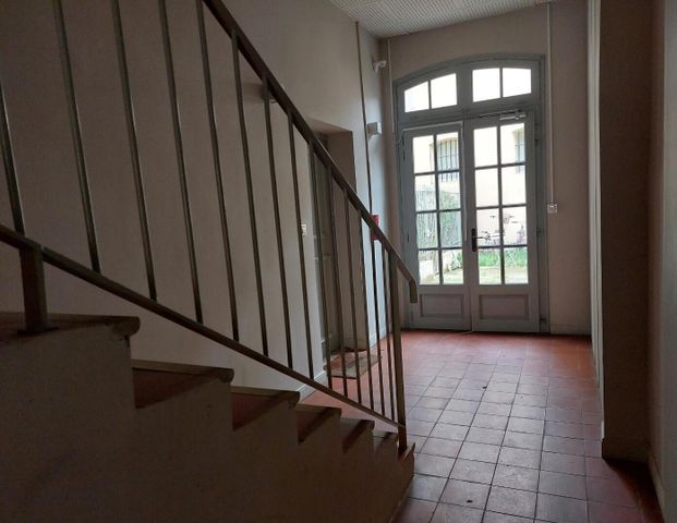 location Appartement T2 DE 42.9m² À AIX EN PROVENCE - Photo 1