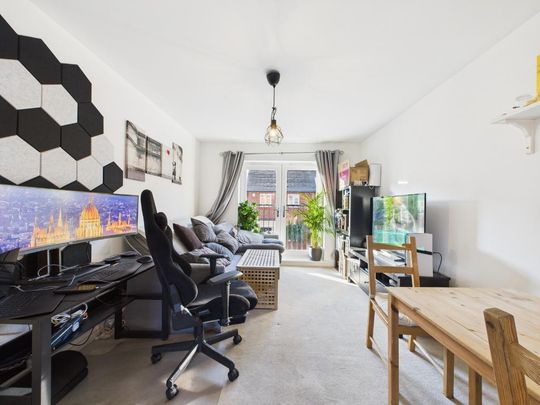 2 bedroom semi-detached house to rent - Photo 1