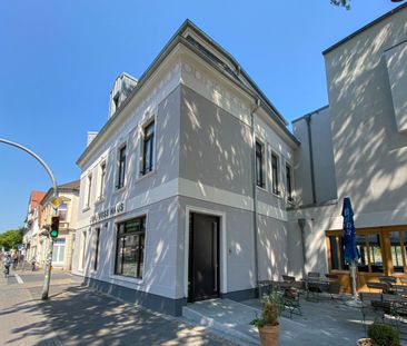 5951 - Höchst attraktive 3-Zimmer-Obergeschosswohnung mit EBK und B... - Foto 1