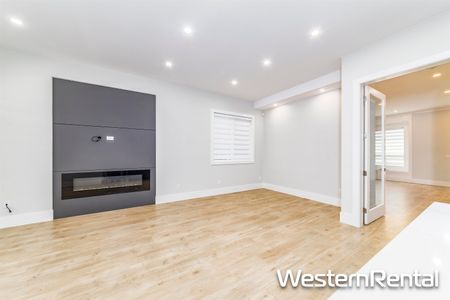 16591 25A AVENUE, Surrey, BC V3Z 9W9 - Photo 3