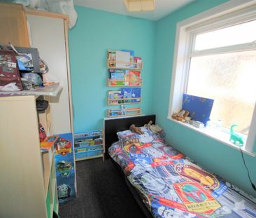 Bungalow, Kinson Road - Photo 4