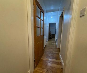 2 bedroom end of terrace house to rent - Photo 4