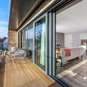 High Street, Staines-upon-thames, TW18 - Photo 2