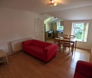 3 bedroom flat to rent - Photo 5