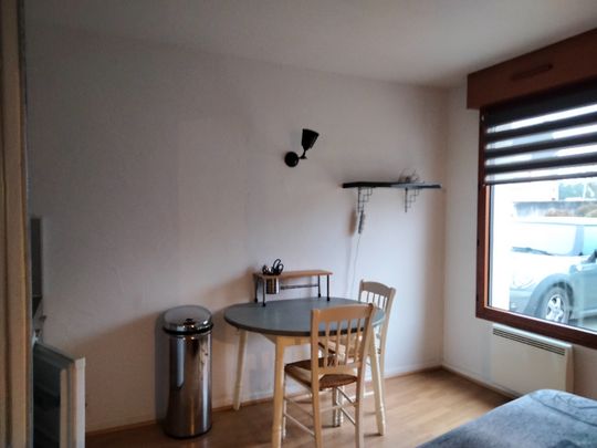 Location Appartement 1 pièce 19m² - Photo 1