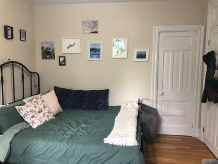 228 Primrose Avenue apartment — Ottawa, ON (2-Bedroom) - 2 Bedroom - Photo 4