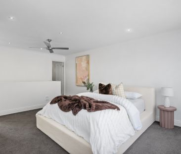 Inner-City Victorian Stunner with Designer Space, Courtyard Living ... - Photo 6