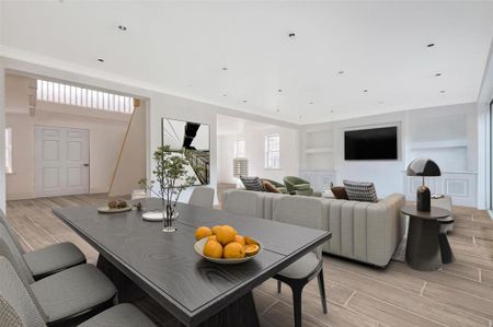 6 bedroom detached house to rent - Photo 2