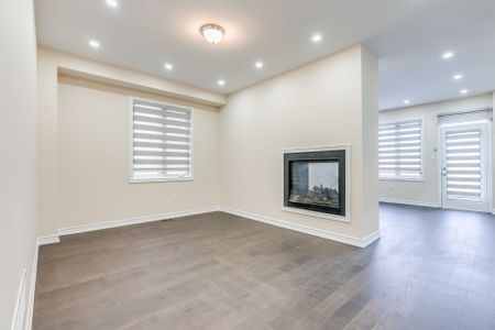 For Lease - 1495 Rose Way, Milton, Ontario - Photo 5