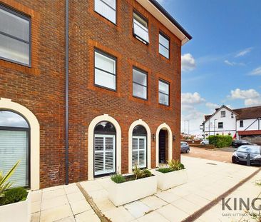 2 bedroom maisonette to rent - Photo 2