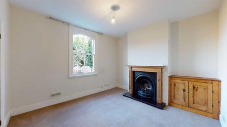 2 bedroom terraced house to rent - Photo 2