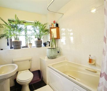 3 bedroom house to rent - Photo 2