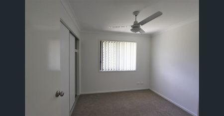 Fantastic 4 bedroom home! - Photo 3