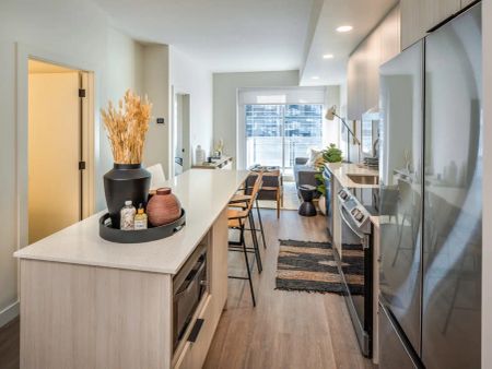 The Oliver Apartments — The Sport - Photo 5