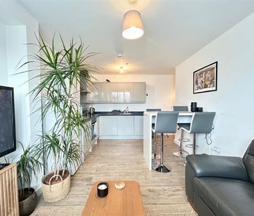 2 Bedroom Flat To Let - Photo 5