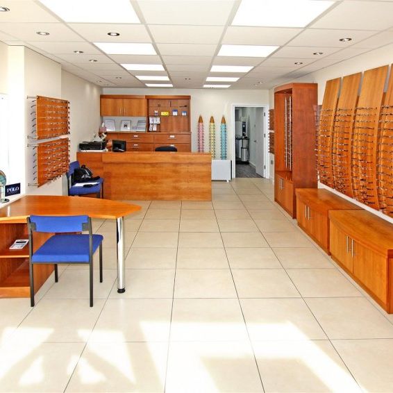 Commercial to Rent in High Street, Rushden, Northants, NN10 - Photo 1