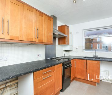 2 bedroom apartment to rent Elsinore Road, London, SE23 - Photo 2