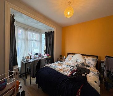 6 bedroom semi-detached house to rent - Photo 2