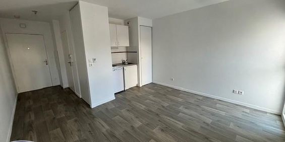 Location Appartement 1 pièce 25m² NANTES 44000 - Photo 3
