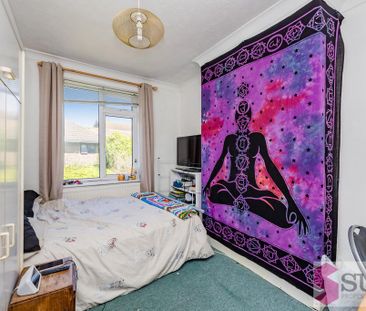 4 bedroom terraced house to rent - Photo 5