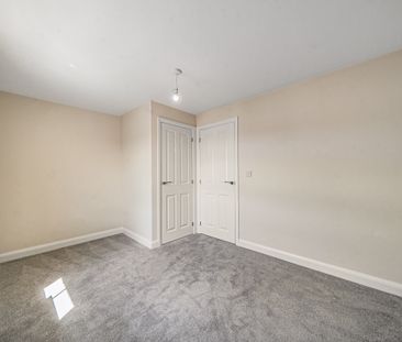 Southwold Drive, Peterborough, Hampton Beach - Photo 2