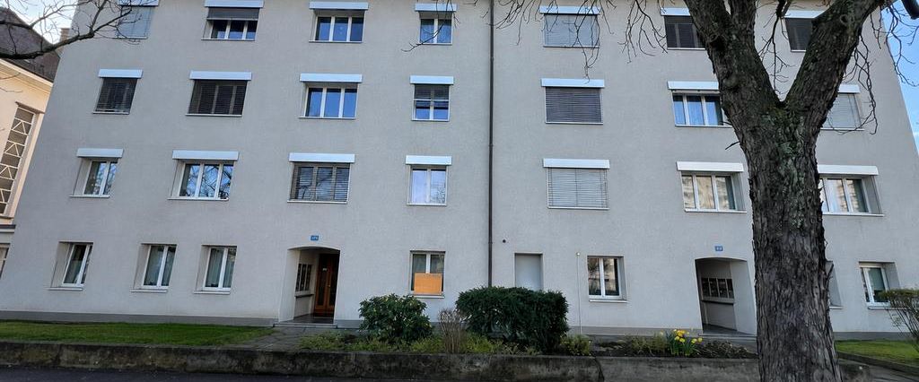 Attraktive 3-Zimmer-Wohnung im 1. Obergeschoss an zentraler Lage - Photo 1