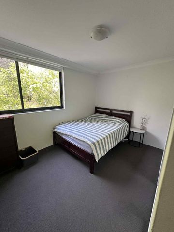 Chippendale - Photo 5