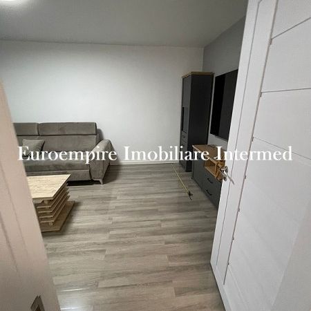 Apartament de inchiriat in Constanta, Km4-5 - 2 camere, 50 mp - Fotografie 1