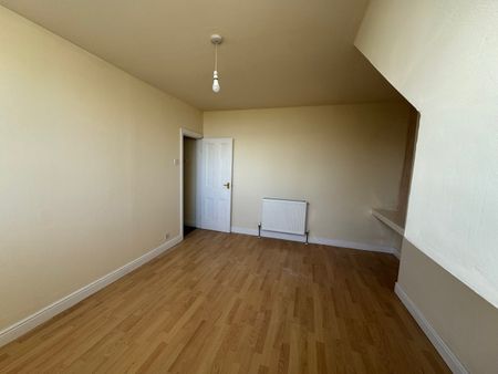 2 Bed Terraced House, Warrels Grove, LS13 - Photo 3