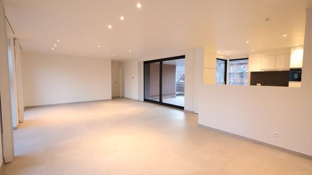 Appartement te huur - Photo 1