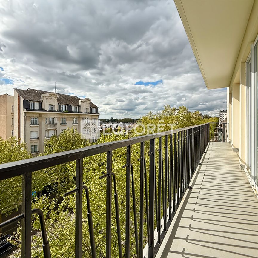 Apartment - Photo 1